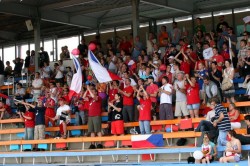 fanclub na MS ženského lakrosu 2009 v Praze vedený Štěpánem Suchánkem